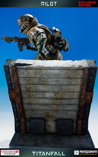 Illustration for article titled Wallrunning Titanfall Pilot Statue